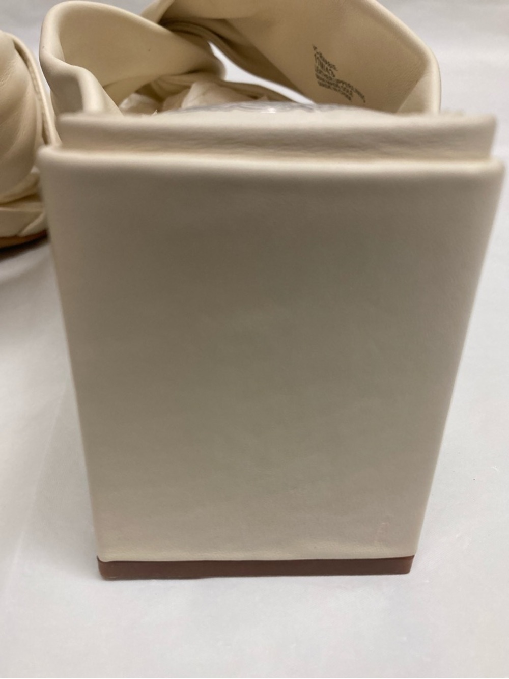 NWOT Vince Camuto Leather Crossband Block Heel Slide/Sandal - Picture 8 of 15